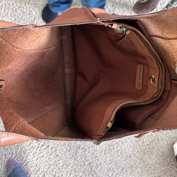 Marta Ponti Tan Leather Tote - Picture 7 of 12